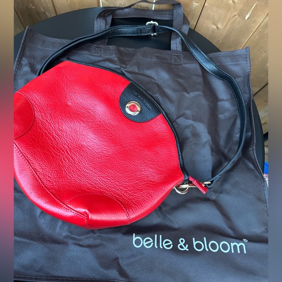 Belle & Bloom Shoulder Bag - Picture 1 of 9